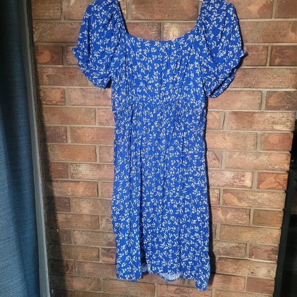 Passport Blue Floral Dress Smocked Waist Open - Sz L (fits like a Small Med) - Picture 4 of 10